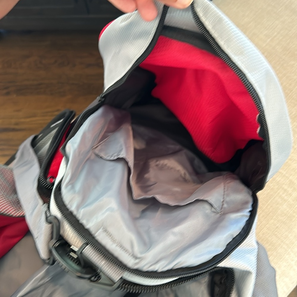 Totto Duffle Bag Used Once 23”X 11”X 12” - Picture 5 of 6